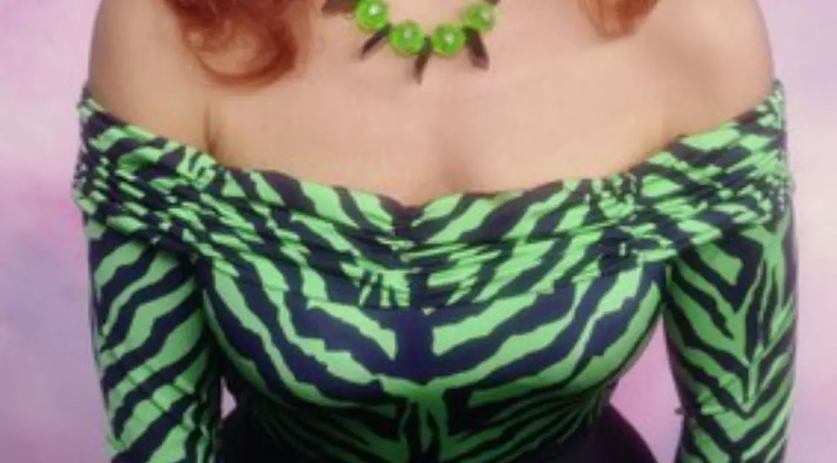 O mai ții minte pe Peggy Bundy? Arată senzațional la 62 de ani | FOTO ÎN ARTICOL