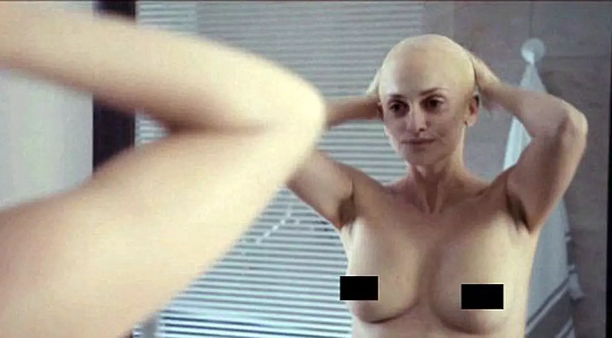 Penelope Cruz, schimbare dramatică! Cheală și în sânii goi!