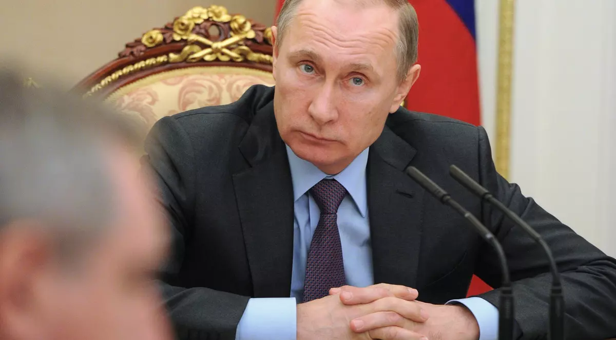 Putin a anunțat sfârșitul blocadei energetice a peninsulei Crimeea