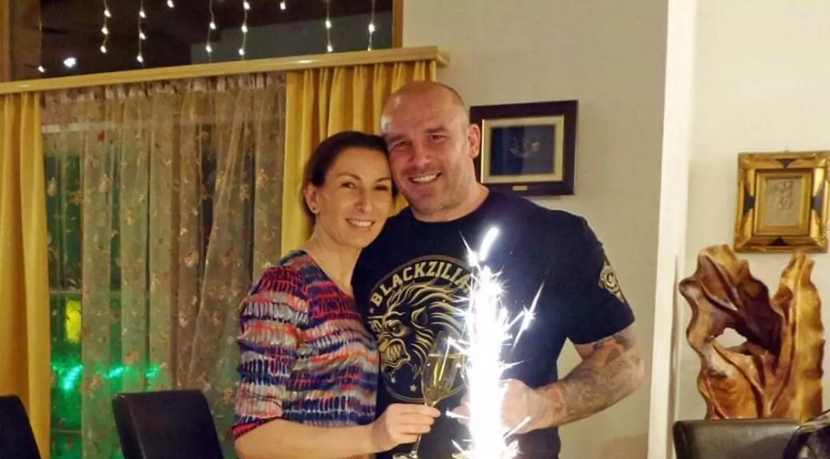 Ce băiat fin! Cătălin Zmărăndescu și-a sărbătorit soția în Austria ca-n filme. FOTO