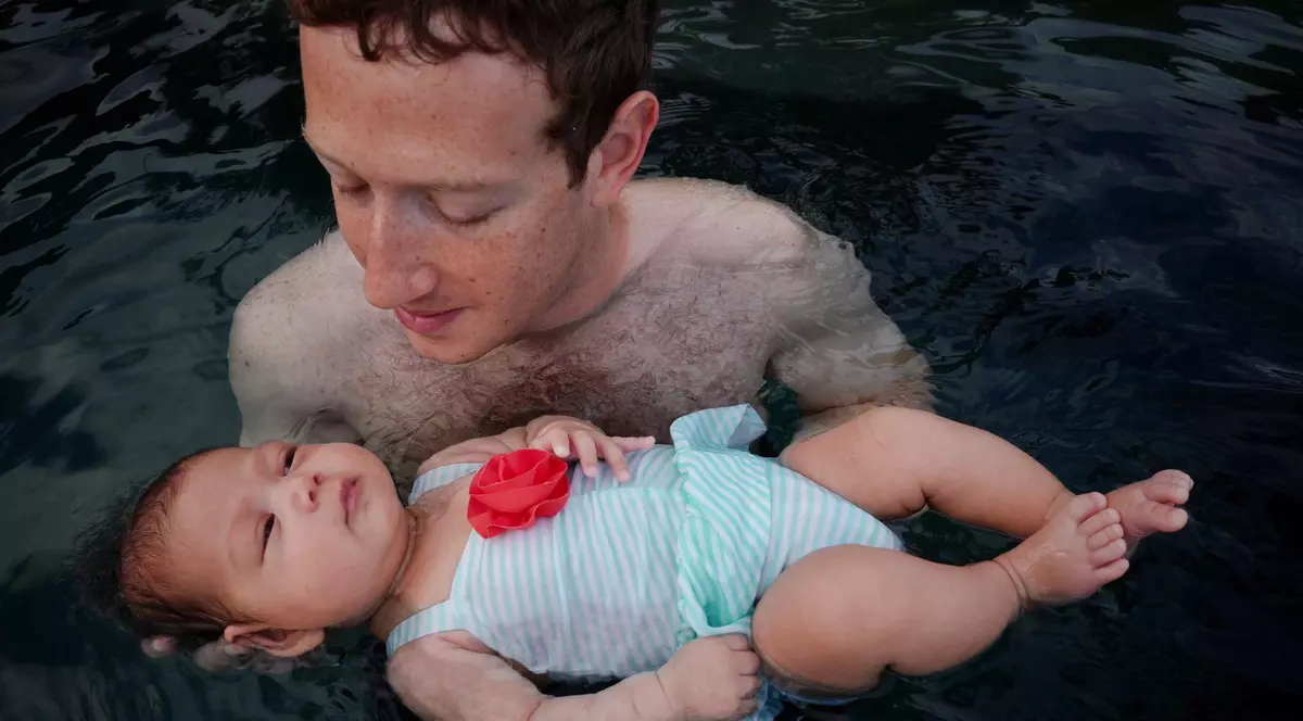 Primul cuvânt rostit de fiica lui Mark Zuckerberg