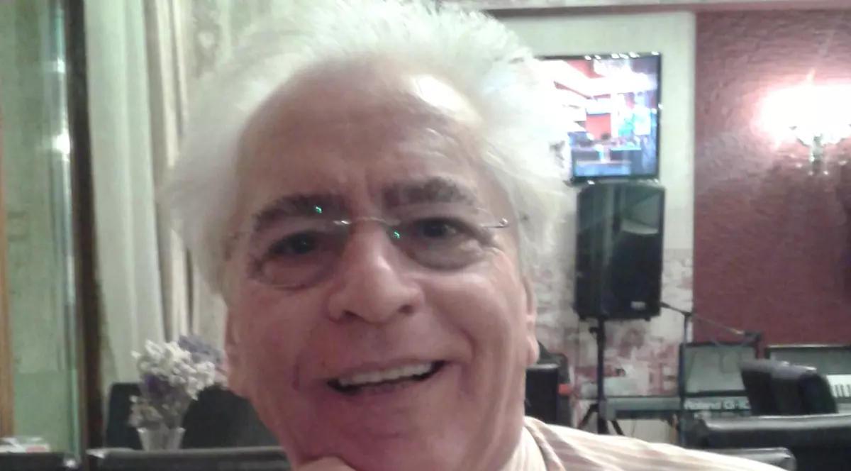 EXCLUSIV/Dumnezeu i-a luat prietenii iar autoritățile aproape că ”l-au îngropat”! La 80 de ani, Ion Lăceanu încă se hrănește cu aplauze