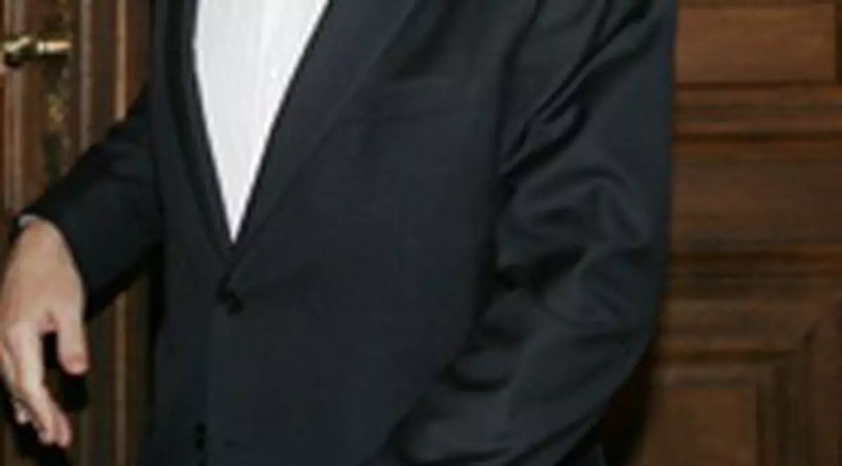 Omul de afaceri Puiu Popoviciu, retinut la Londra după ce a fost condamnat la 7 ani de închisoare în dosarul ”Ferma Băneasa”,, a fost eliberat pe cauțiune.