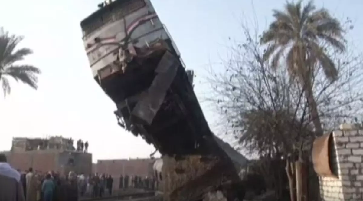 Accident feroviar în Egipt. Cel puțin 70 de persoane au fost rănite