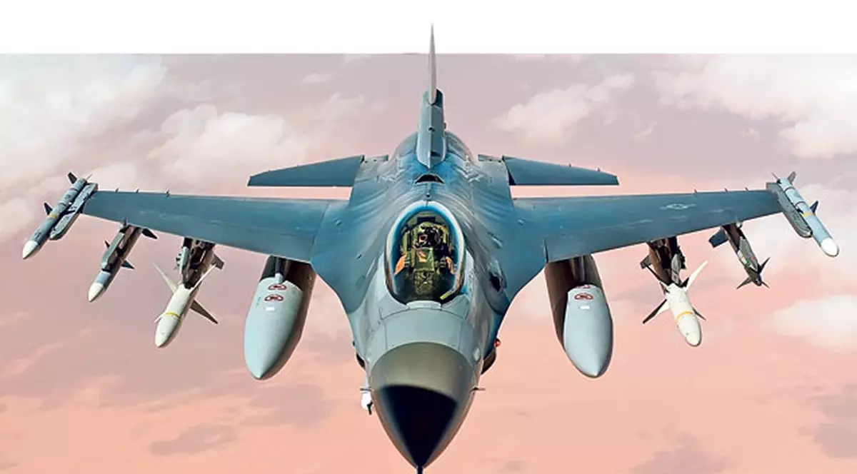 INCIDENT AVIATIC deasupra Mării Baltice. Un avion militar rus s-a apropiat periculos de o aeronavă americană