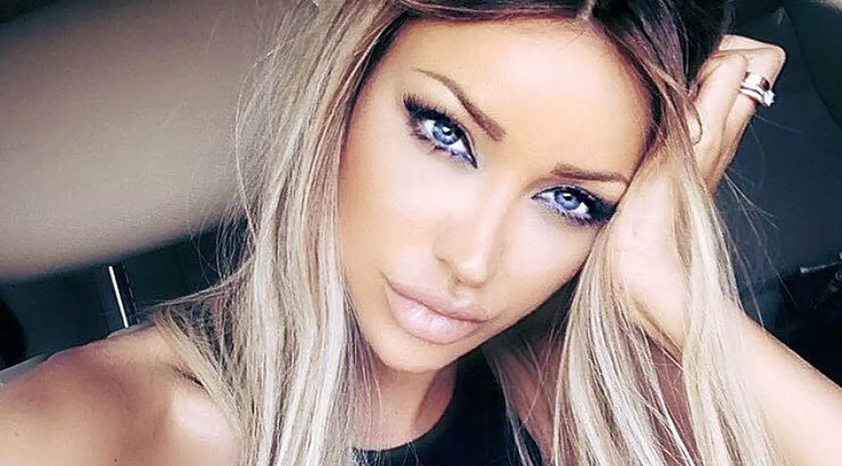 EXCLUSIV/ Asta înseamnă să fii... Bianca Drăgușanu! Și-a tras un blond de... 1000 de euro!!!