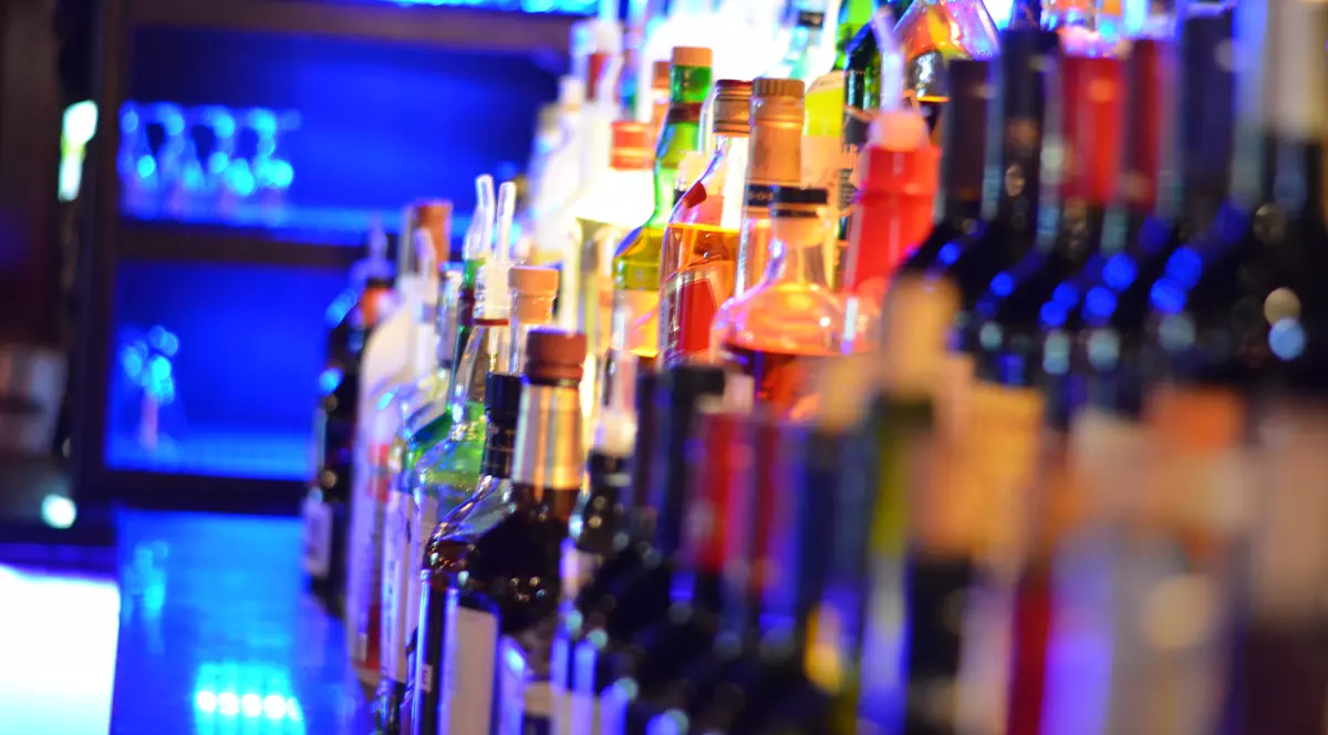 Cluburi închise în Bucureşti! Ce au descoperit poliţiştii!