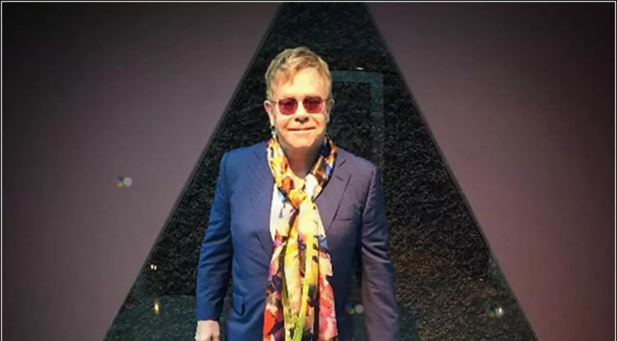 Au făcut pace! După 8 ani în care nu și-au vorbit, Elton John s-a împacat cu mama sa: „Ținem din nou legătura”!