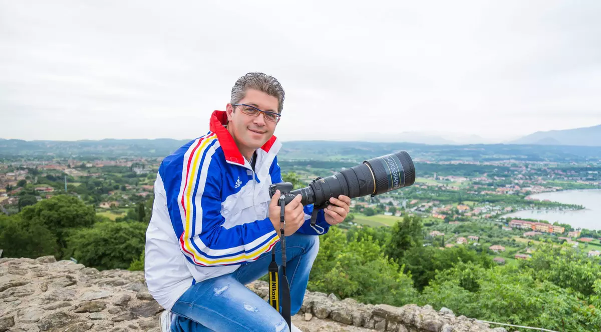 Povestea incredibilă a unui român în Italia | Dormea pe stradă într-o cutie de carton, acum e fotograf la National Geographic
