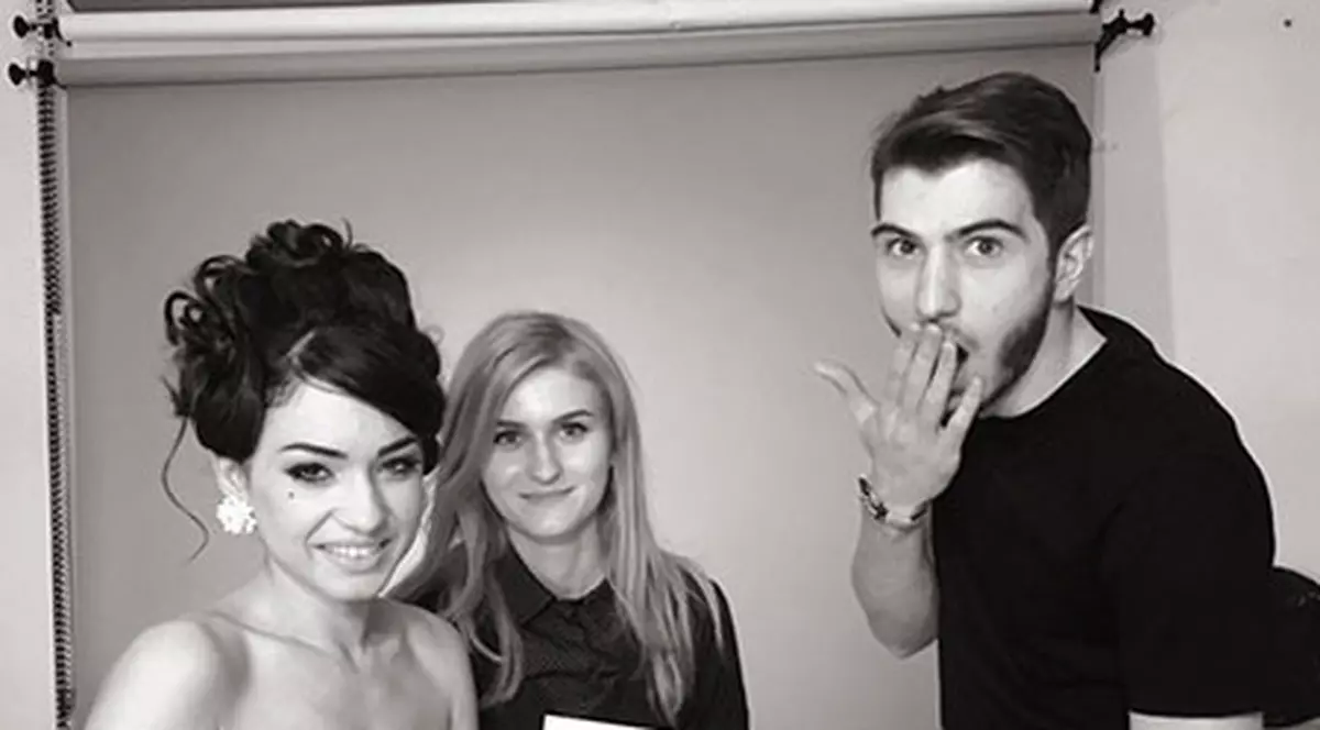 Trecere în revistă a istoriei frumuseţii româncelor în ultimii 100 de ani VIDEO