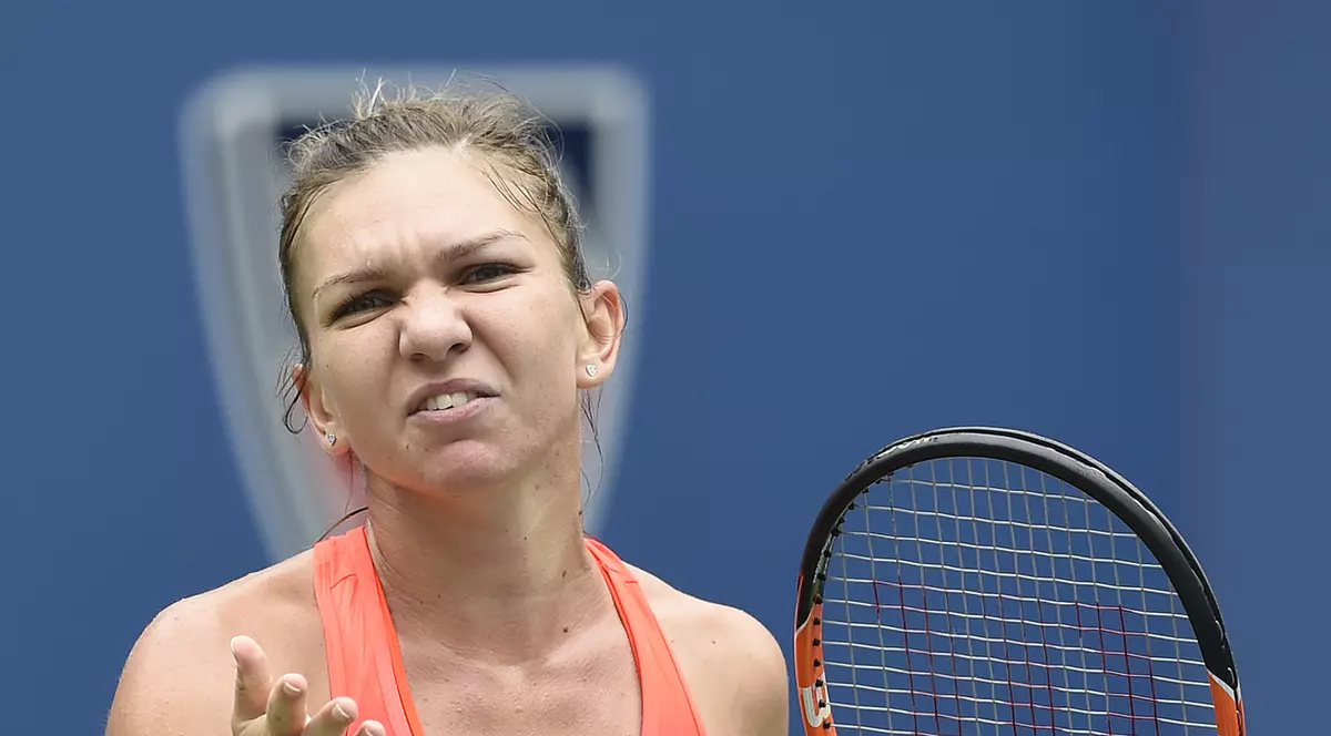 Cauzele care au provocat căderea Simonei Halep! Dominată de frici, cu psihic labil, nepregătită fizic, cea mai valoroasă sportivă a României are mai multe înfrângeri decât victorii în 2016. Are probleme cu antrenorul?