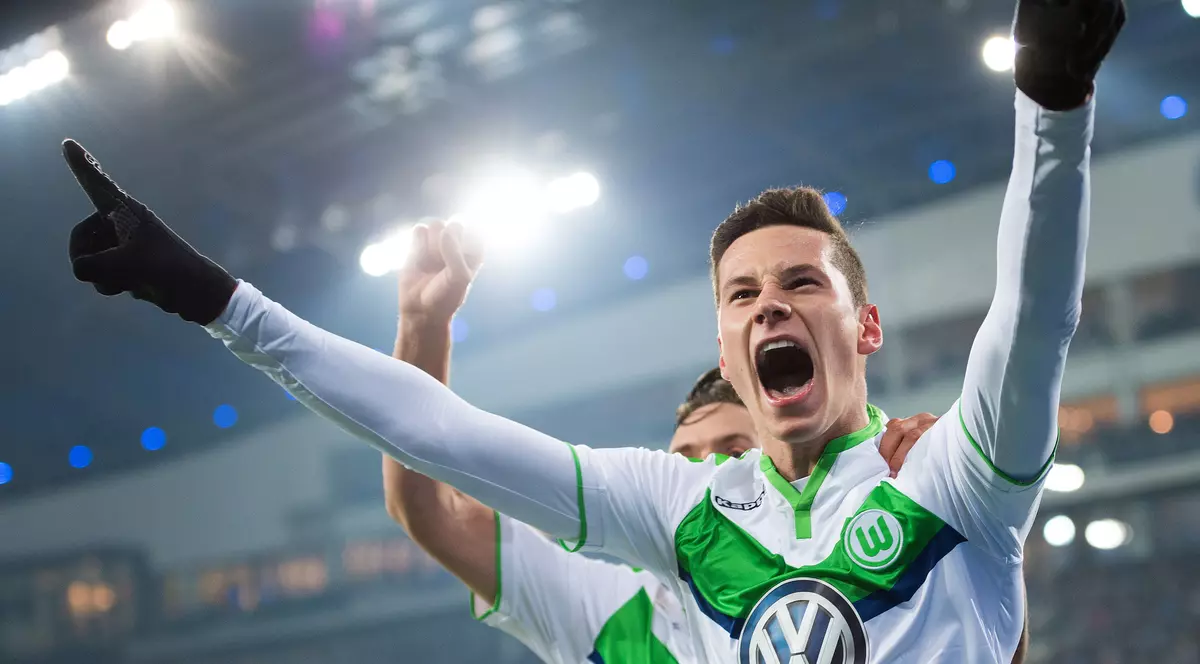 Julian Draxler a semnat cu PSG
