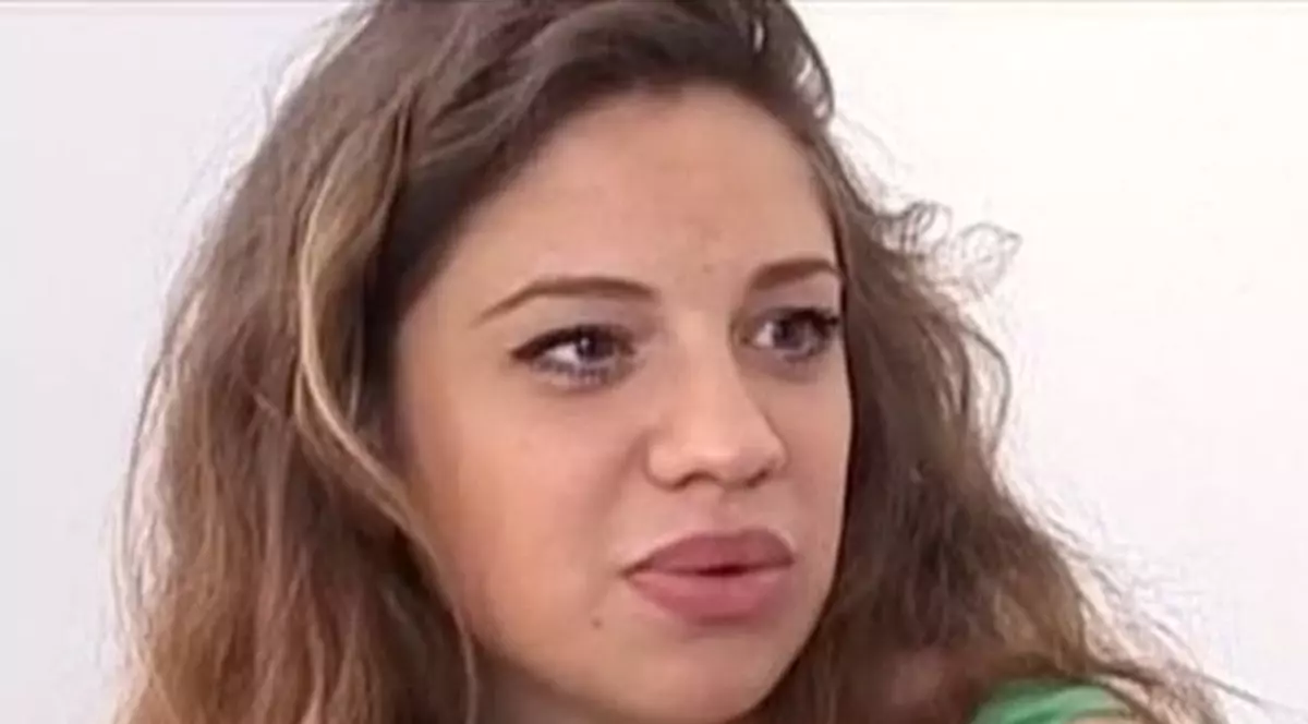 Iulia de la ”Abracadabra” trece prin clipe cumplite: ”Sunt într-o depresie majoră”