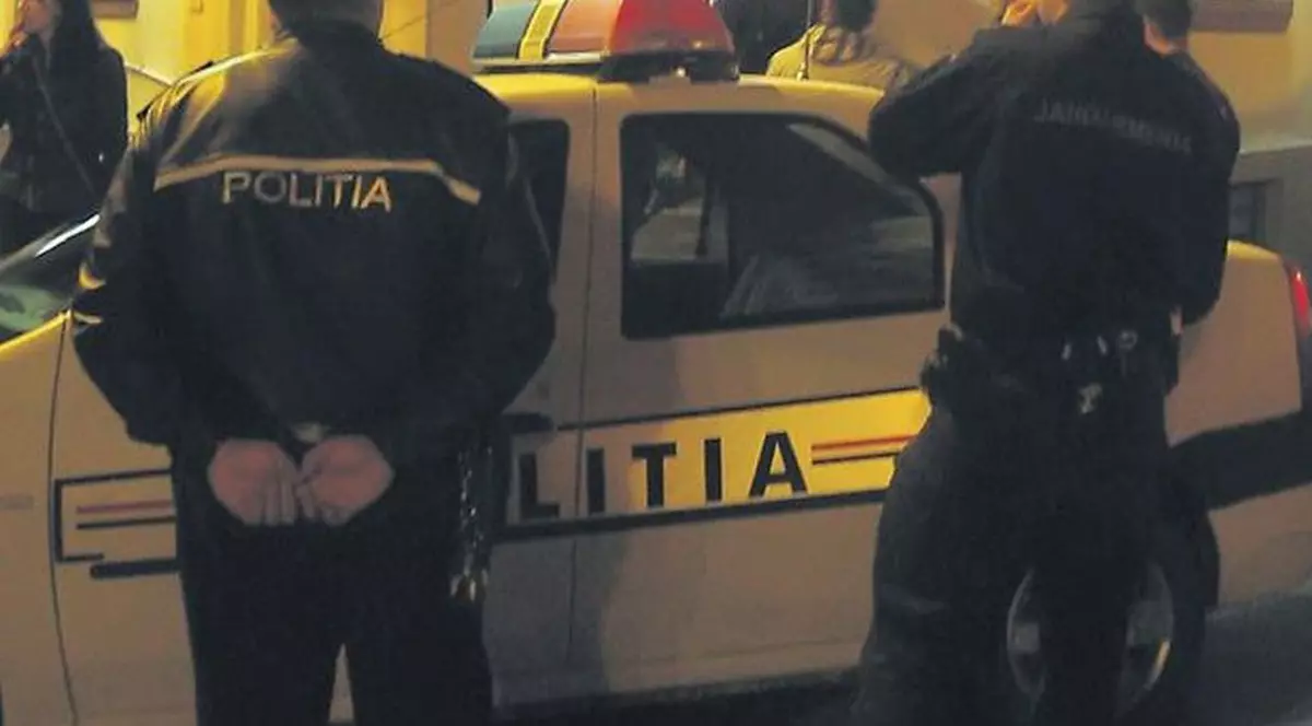 Jaf într-un cazinou din Deva! Un bărbat înarmat cu un cuțit a fugit cu banii