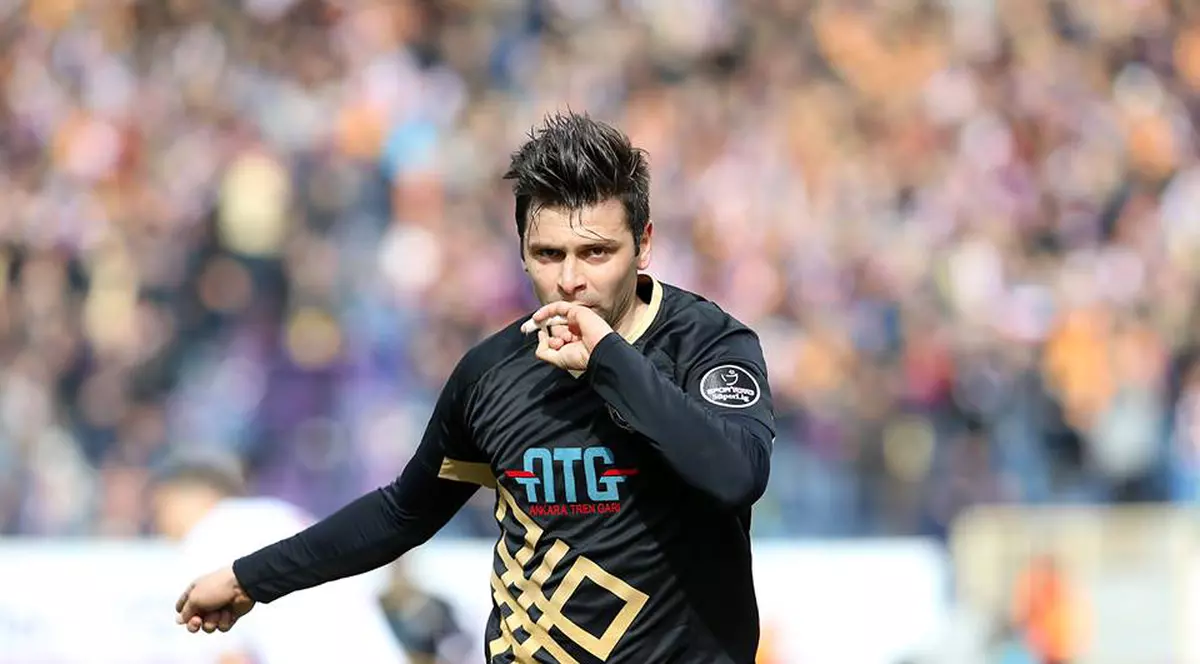 Rusescu se cere titular la Euro! ”Dublă” sâmbătă, 6 goluri consecutive! / VIDEO