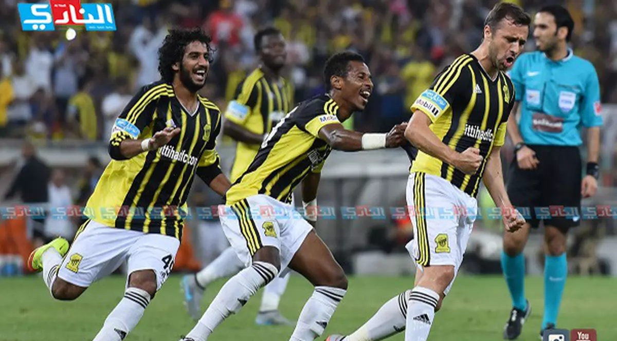 Lucian Sânmărtean este în topul celor mai buni pasatori din lume. E peste Neymar / GALERIE FOTO