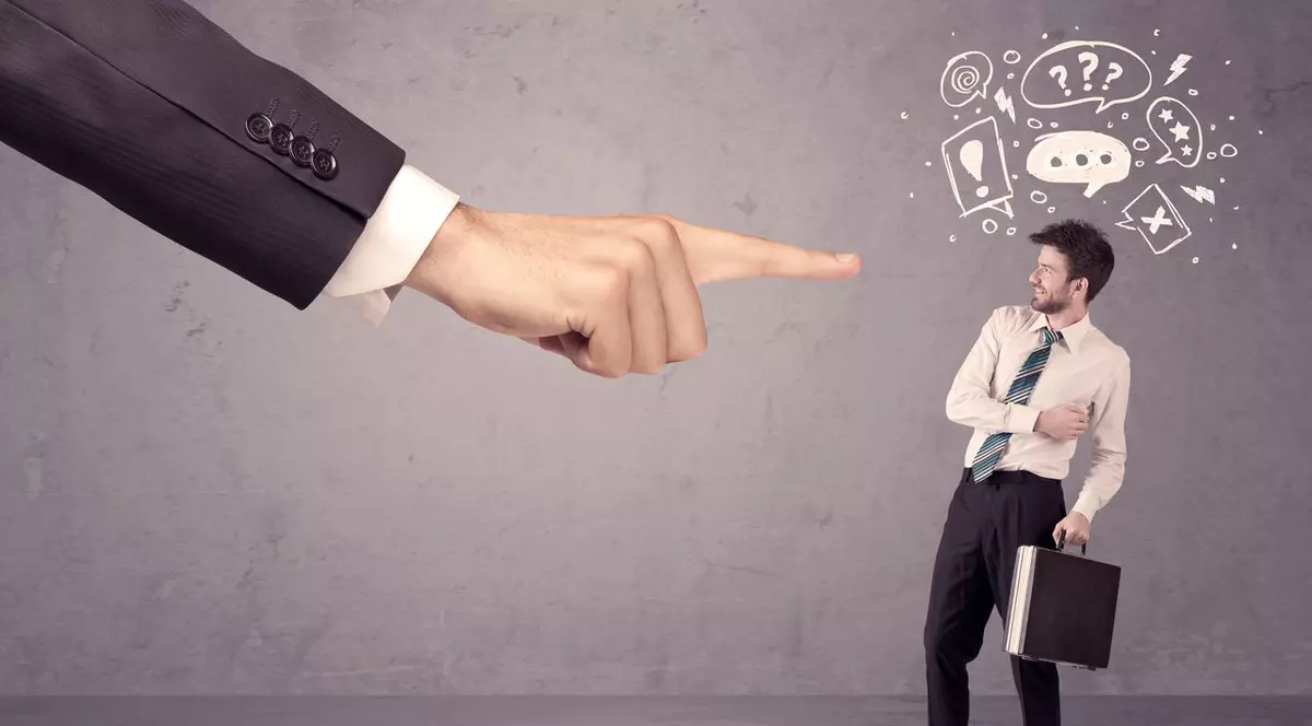 Ai fost concediat sau bănuieşti că asta urmează? Află direct de la specialist ce ai de făcut când „datul afară” te pândeşte