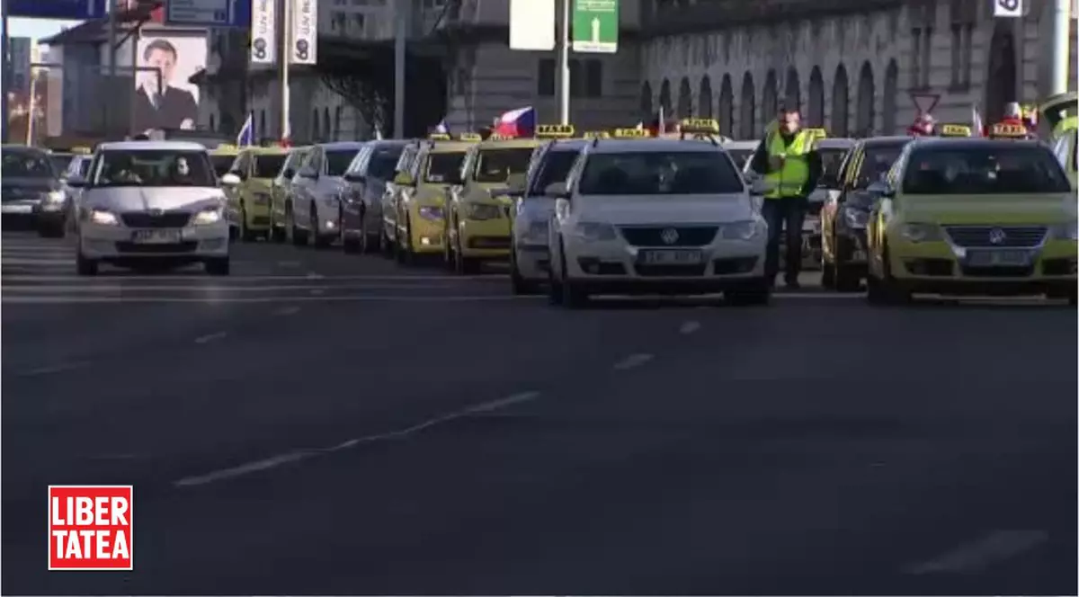 Taximetriștii protestează împotriva UBER|VIDEO