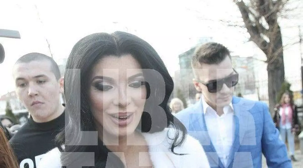 Sora minoră a Andreei Tonciu a făcut furori la Starea Civilă. Cum s-a îmbrăcat | FOTO