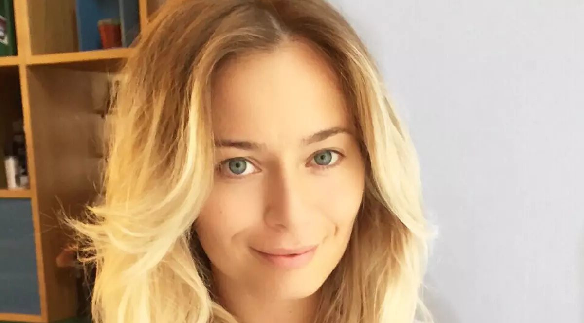 Laura Cosoi se simte epuizată! "În haosul ăsta, cel mai teamă mi-e că pierd esențialul"