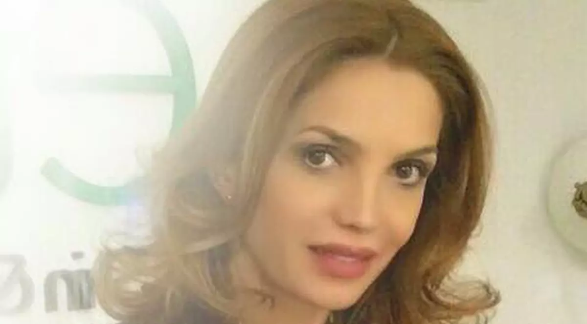 A făcut totul public! Cum arată sânii Cristinei Spătar după ce şi-a schimbat implanturile!