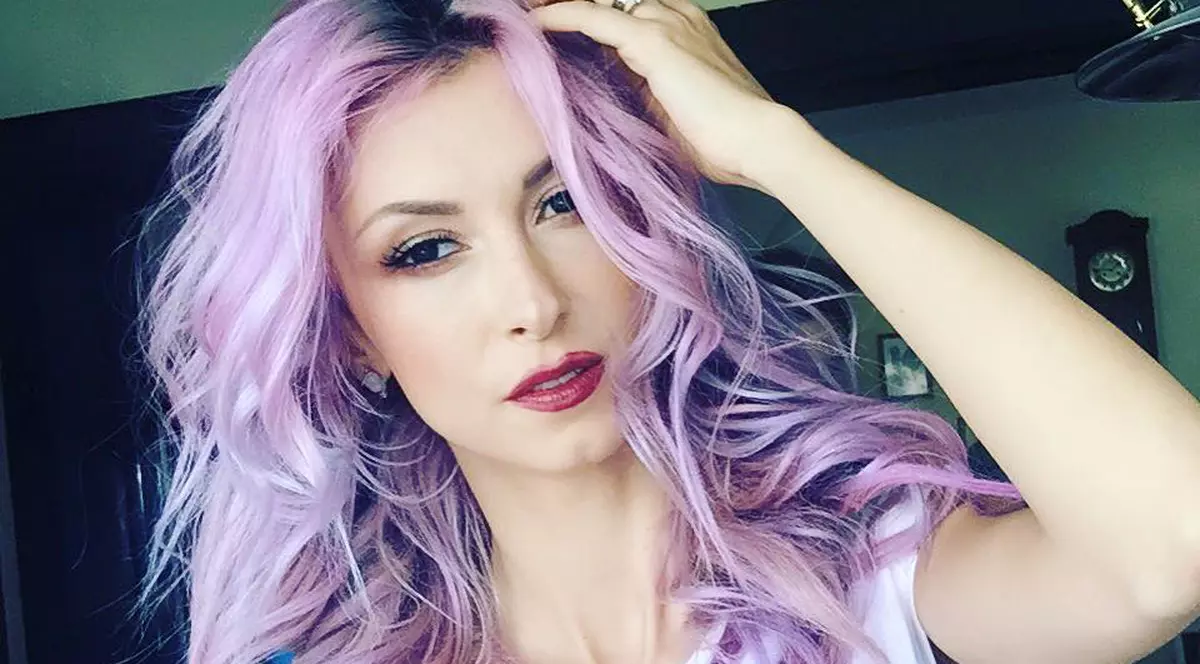 Andreea Bălan, în rochie transparentă la TV! S-a văzut tot!