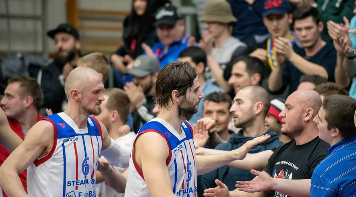 A noua victorie la rând pentru Steaua. Succes pentru liderul CSM Oradea. Clujul bate la Sibiu