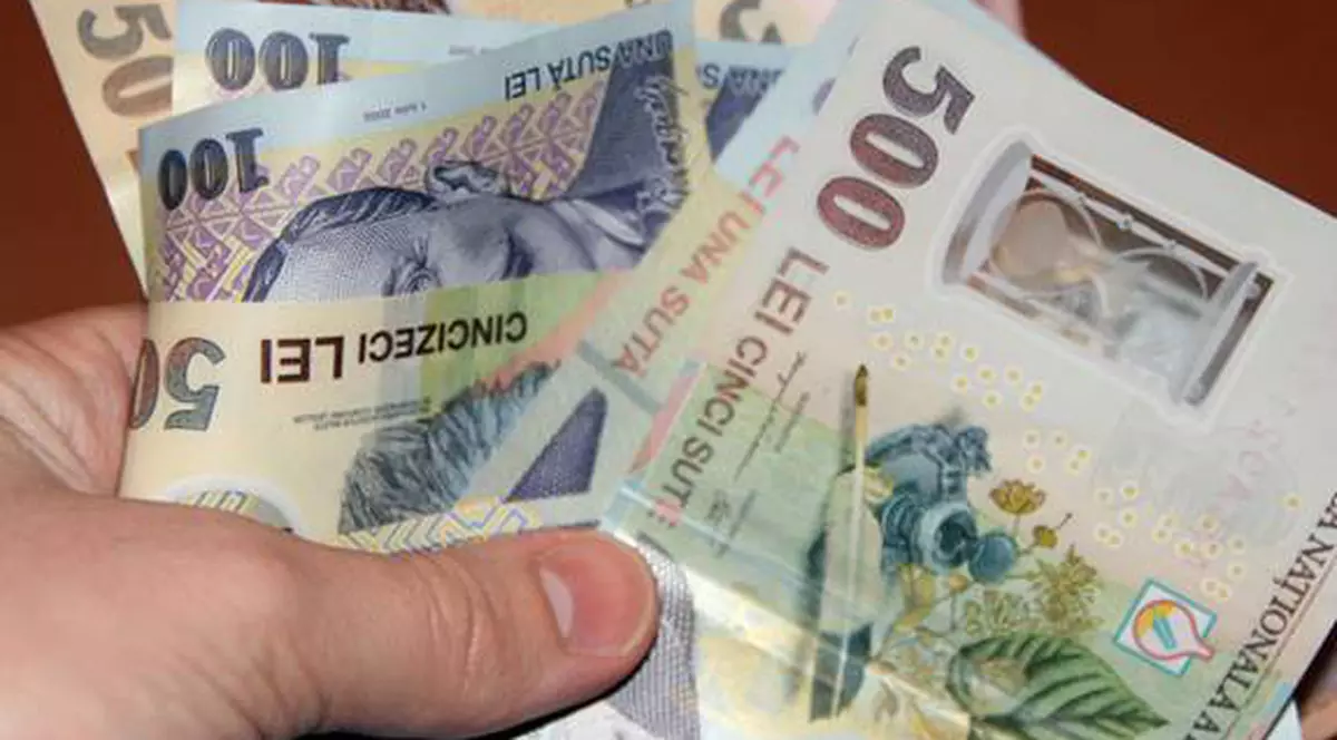 O nouă metodă de înşelăciune! Un bărbat din Gorj a lăsat mai mulţi pensionari fără bani de înmormântare!