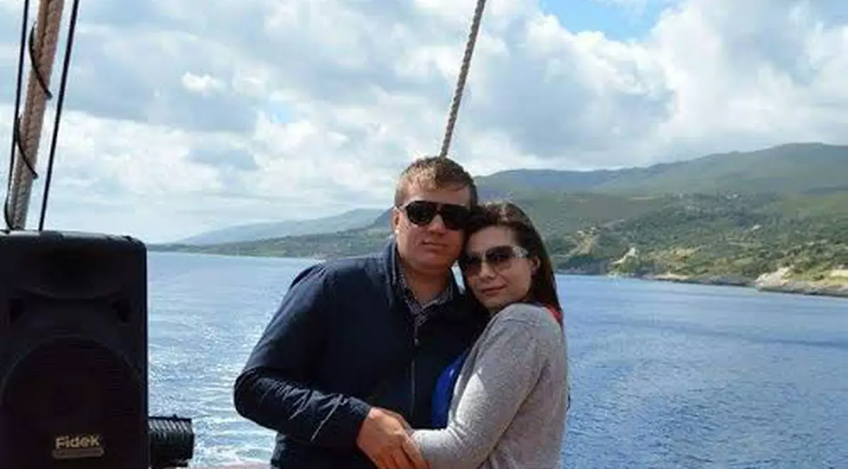 O cunoscută cântăreață și-a cunoscut viitorul soț la... mănăstire: "A fost dragoste la prima vedere"