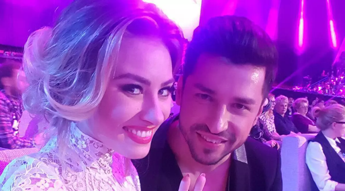 EUROVISION 2016 | Senatorul Ciprian Rogojan (Cici de la Sistem), despre costumația Irinei Baianț: ”Nu a purtat nimic pe sub rochia de dantelă!”