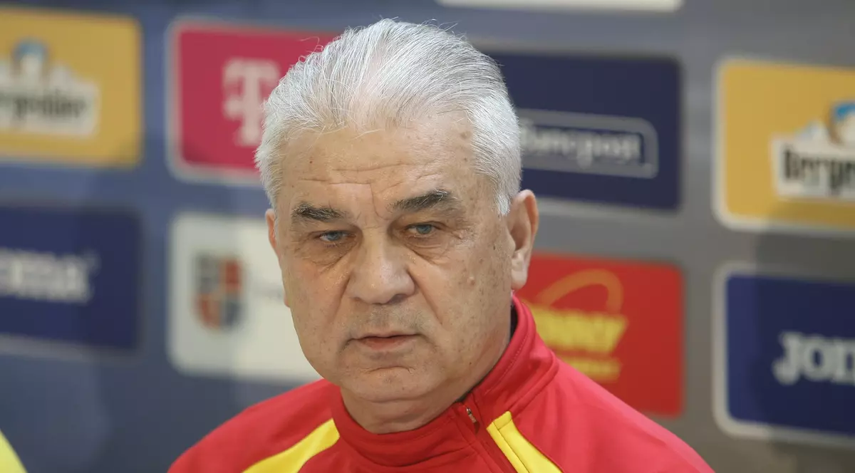 Generalul a sunat adunarea. ^Alibec, făcut praf: ”Îl aștept să dea vreo 2-3 kile jos!”. Maxim și Budescu riscă să piardă Euro/ VIDEO