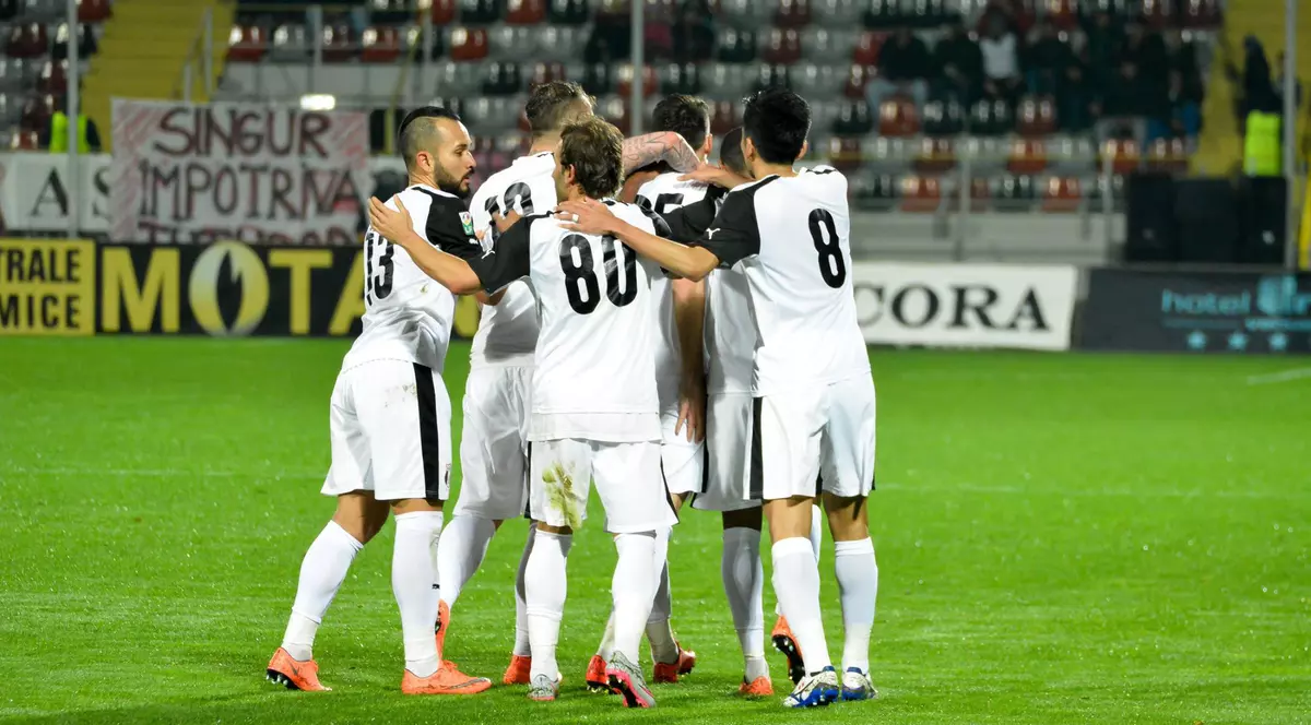 Liga 1, play-off, etapa a 8-a. ASA Târgu Mureş - Astra Giurgiu 1-4. Gazdele au jucat ”la alibi”. Giurgiuvenii mai au nevoie de 1 punct pentru a fi campioni!