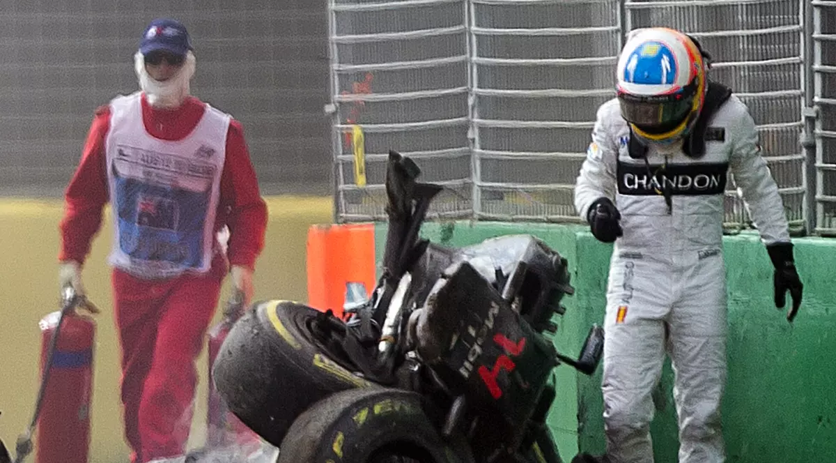 Fernando Alonso a scăpat cu viață de sub apăsarea unor forțe echivalente cu 3128 kg!