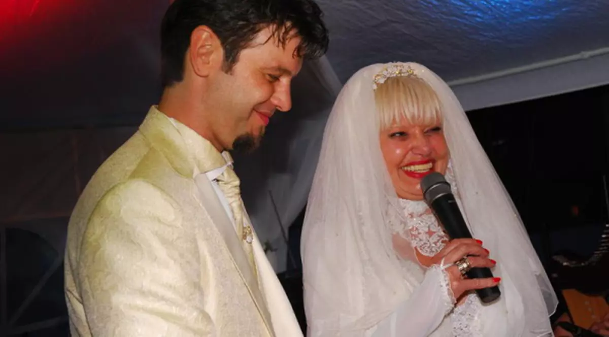 Soţul Israelei a avut din nou probleme! Scos cu forţa dintr-o cârciumă! “A venit poliţia lângă el”