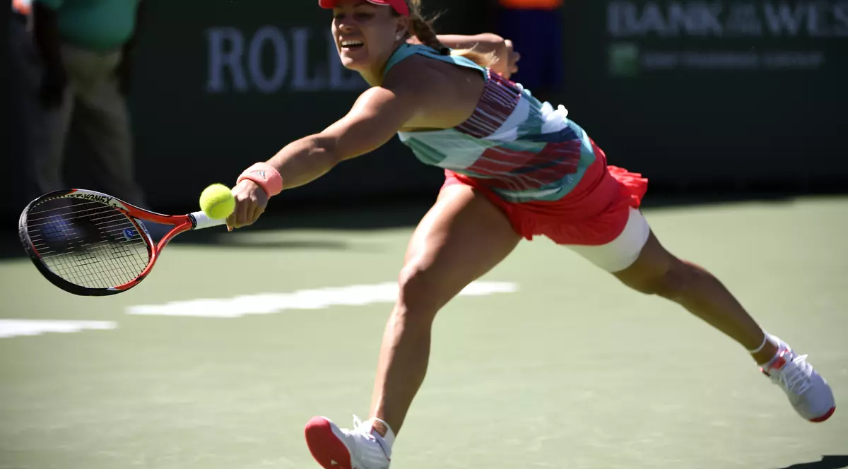 Angelique Kerber vrea să iasă din criză cu metoda aplicată de Simona Halep
