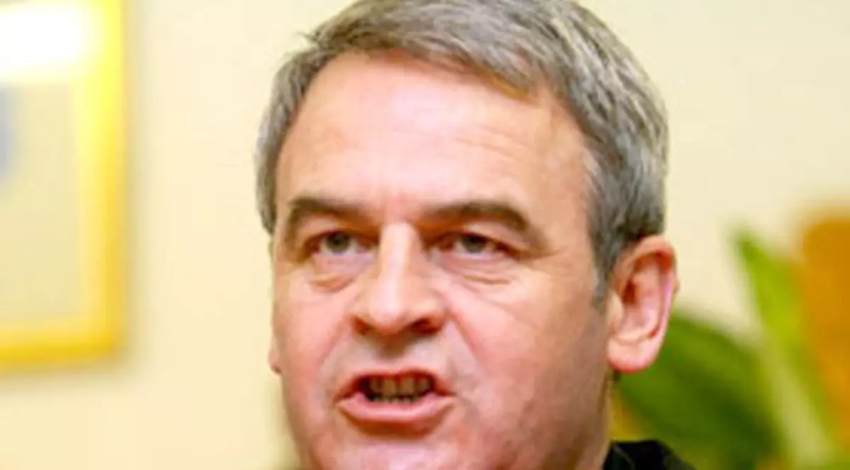 Klaus Iohannis: ”Am decis să retrag Ordinul "Steaua României" domnului Laszlo Tokes”