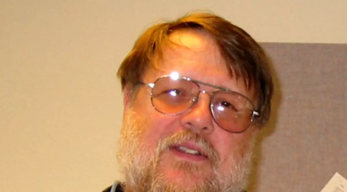 A murit Ray Tomlinson, inventatorul e-mailului