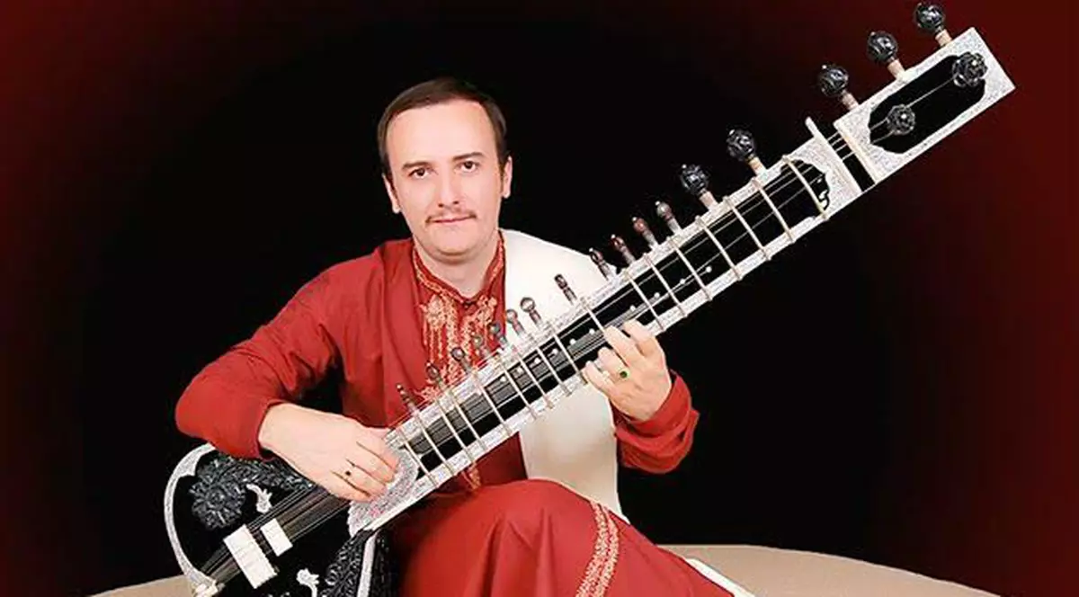 PREMIERĂ LIBERTATEA.RO | Victor Marius Beliciu, românul care face furori în India, lansează videoclipul "Inner Fight"