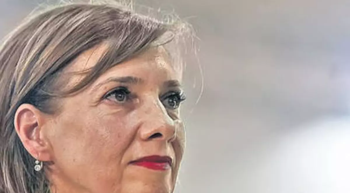 Carmen Iohannis, ținută lejeră în Afganistan. Cum s-a îmbrăcat Prima Doamnă pentru vizita la baza militară / FOTO