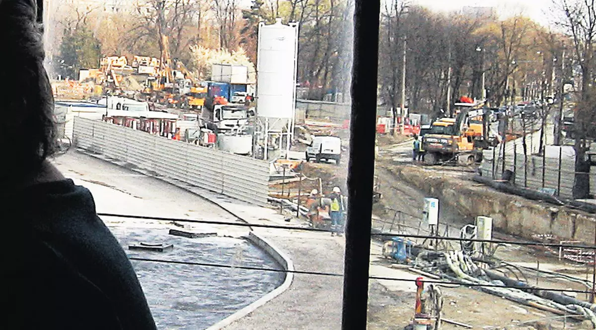 Metrorex: Traficul pe Bulevardul Eroilor, între Bulevardul Eroii Sanitari și strada Sfântul Elefterie, va fi reluat de vineri