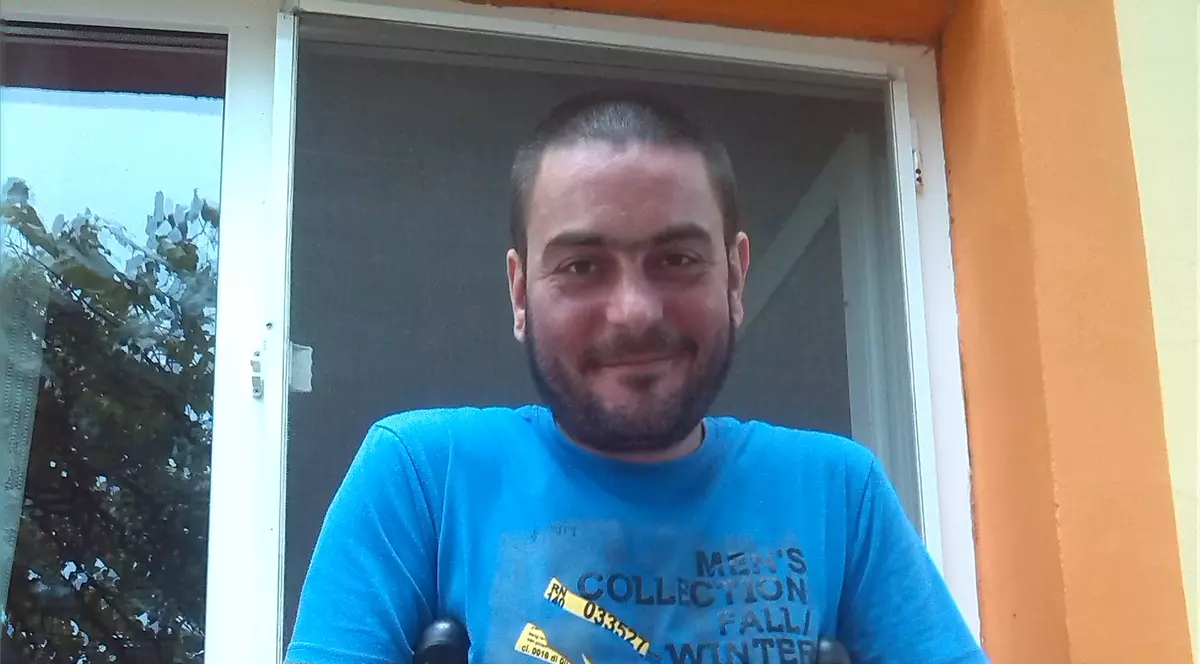 EXCLUSIV/ Povestea șocantă a concurentului care gătește într-un singur picior la ”Chefi la cuțite” după decizia radicală a vieții lui: ”Eu le-am cerut să-l amputeze”