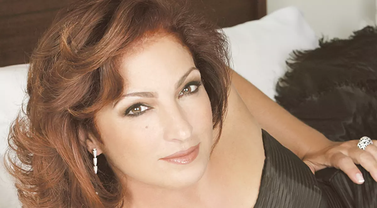 Are 87 de ani şi cântă rap! Mama Gloriei Estefan face senzaţie în mediul virtual!