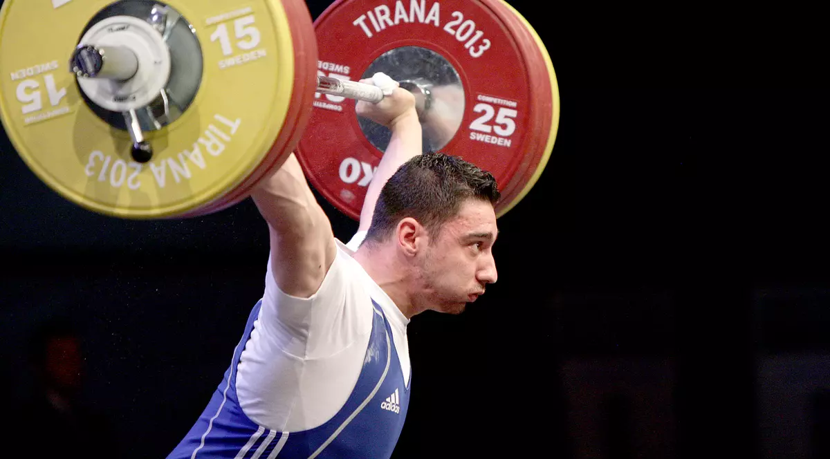 Un român la Kazan. Halterofilul Martin urcă în categorie, pentru a "bifa" competiţia din Rusia