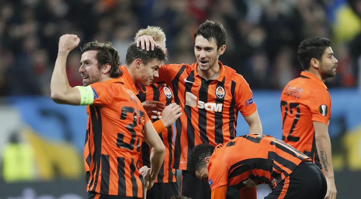 Mircea Lucescu şi Ştefan Radu au şanse mari de calificare în sferturile Ligii Europa / VIDEO