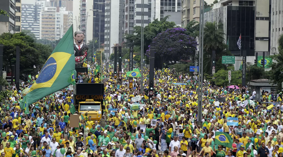Manifestații de proporții istorice. Peste trei milioane de brazilieni au ieșit în stradă