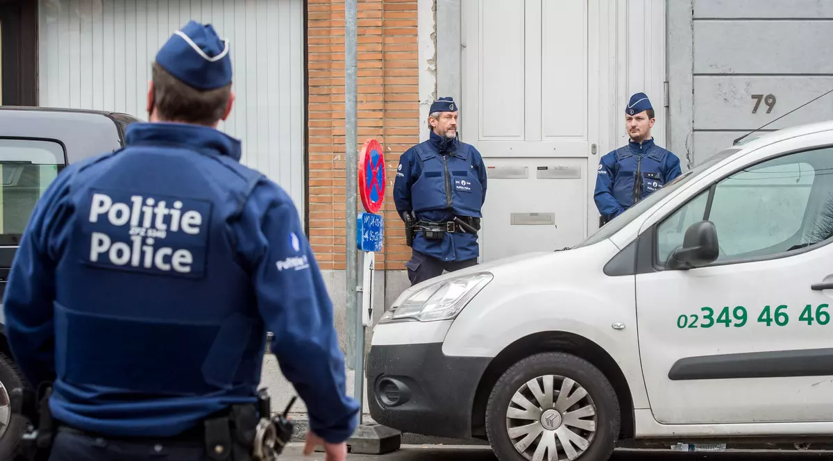 Creierul atentatelor de la Paris a fost acuzat oficial pentru terorism. Salah Abdeslam plănuise să se arunce în aer pe Stade de France