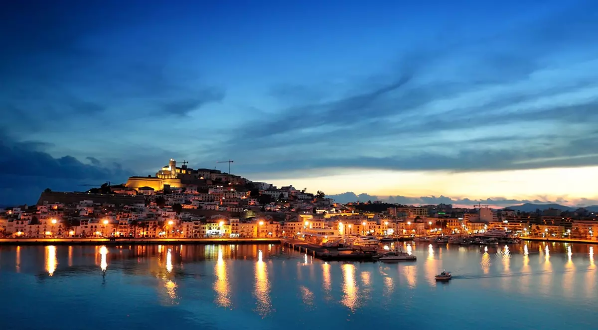 Amendă de 300.000 de euro în Spania pentru Airbnb. Ibiza