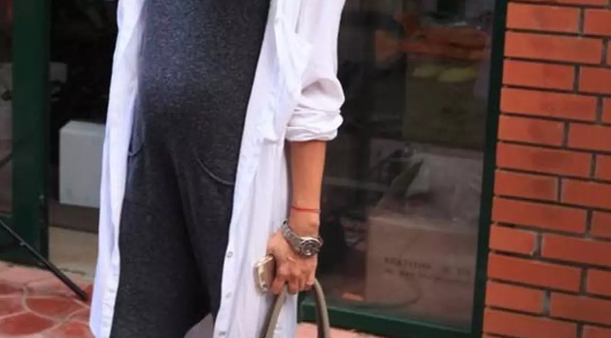 O prezentatoare tv din România se pregăteşte să devină mamă pentru a doua oară!