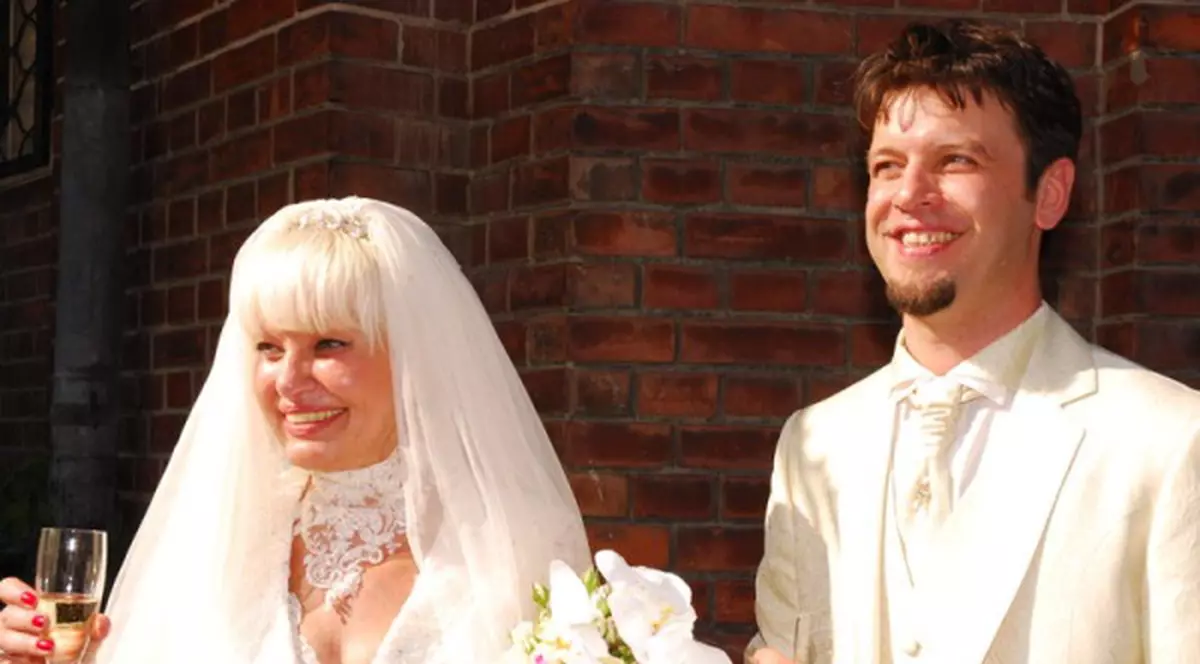 Ce a apărut pe pagina de Facebook a Israelei, după ce soţul ei a ameninţat că se sinucide!