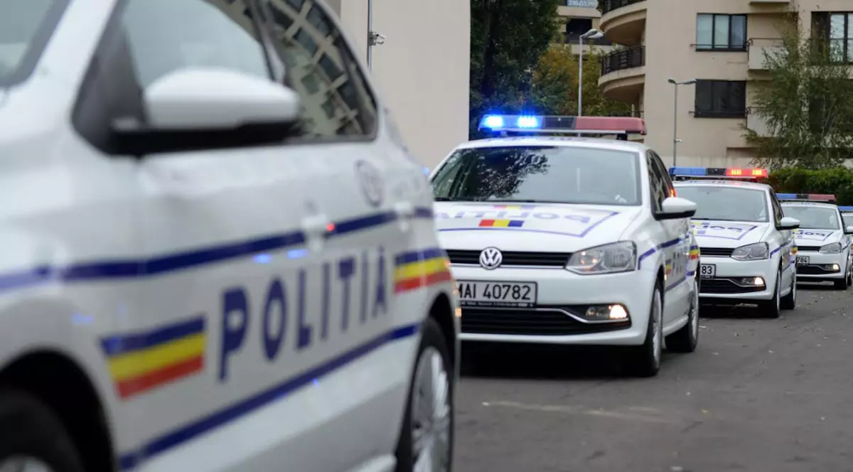 Un șofer a fost prins de polițiști cu focuri de armă în Galați. Individul nu are permis de conducere